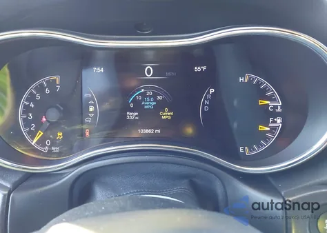 2018 Jeep Grand Cherokee Upland 4X4 z USA, uszkodzony, nr VIN 1C4RJFAG9JC477187